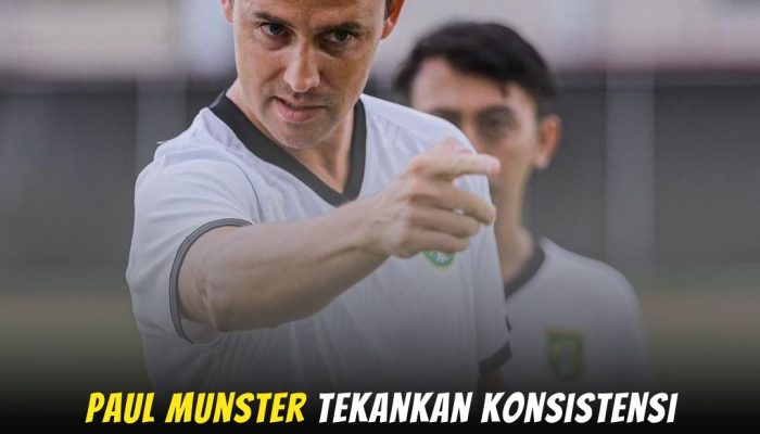 Waspada Tergelincir! Paul Munster Geber Persebaya Jelang Jadwal Padat Liga 1